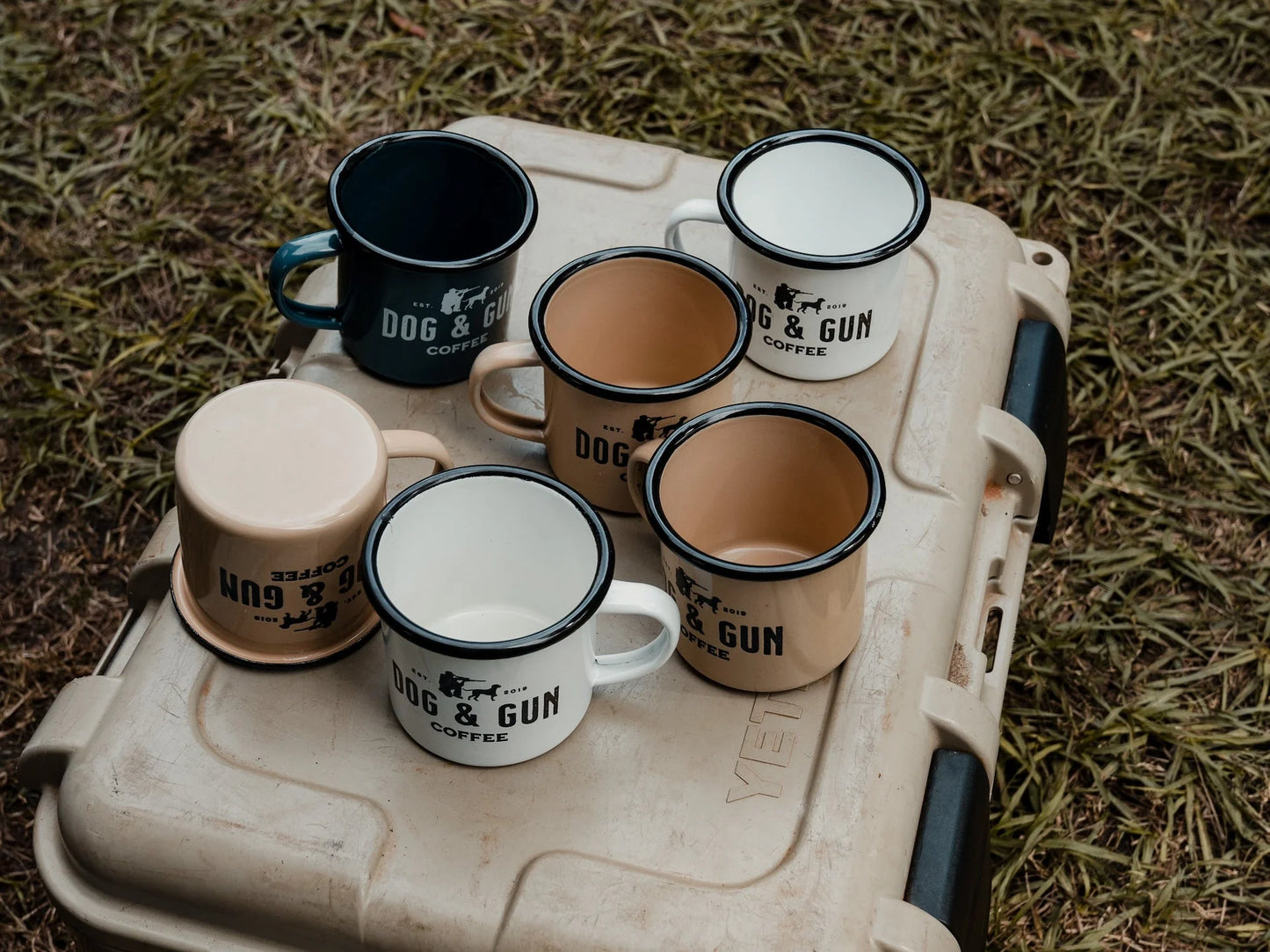 Dog & Gun Enamel Mug